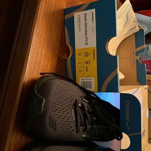 Selling Womens wide size 10 black Brooks sneakers